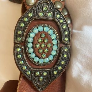 Gorgeous leather studded belt- vintage